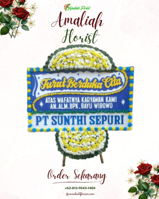Papan Bunga Duka di Belakang Pondok